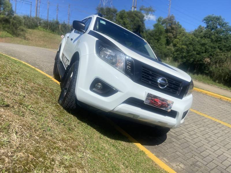 NISSAN - FRONTIER - 2019/2019 - Branca - R$ 129.900,00