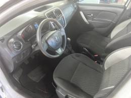 RENAULT - SANDERO - 2017/2018 - Branca - R$ 47.900,00