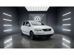 VOLKSWAGEN - FOX - 2004/2004 - Branca - R$ 19.900,00