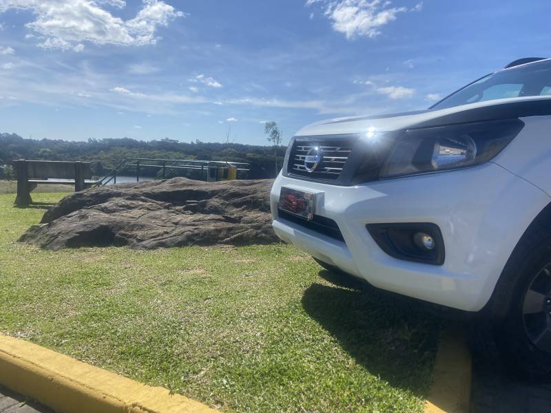 NISSAN - FRONTIER - 2019/2019 - Branca - R$ 129.900,00