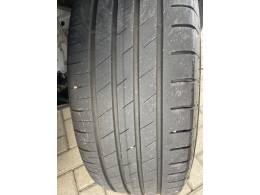 CHEVROLET - TRACKER - 2017/2018 - Prata - R$ 86.900,00