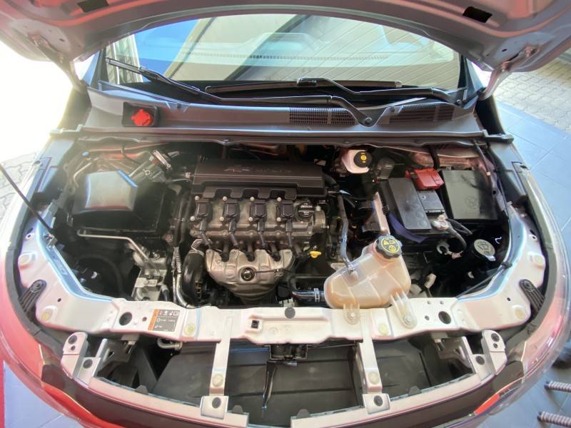 CHEVROLET - COBALT - 2018/2018 - Prata - R$ 62.900,00