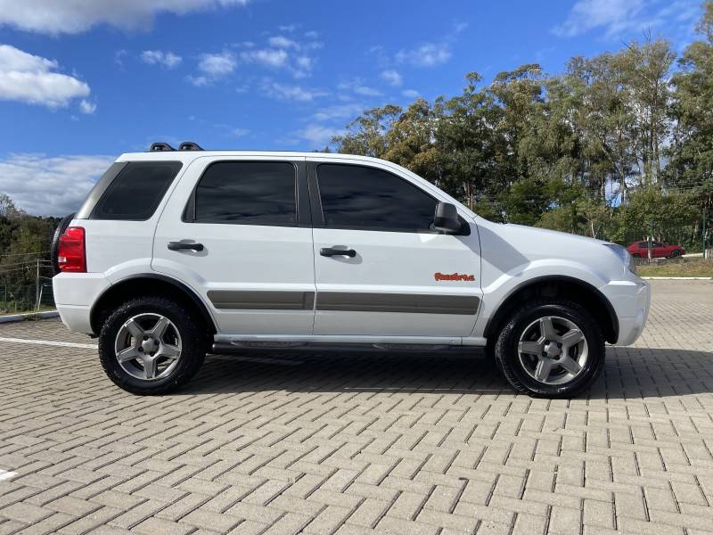 FORD - ECOSPORT - 2008/2008 - Branca - R$ 37.900,00