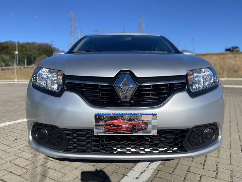 RENAULT - SANDERO - 2019/2020 - Prata - R$ 49.900,00