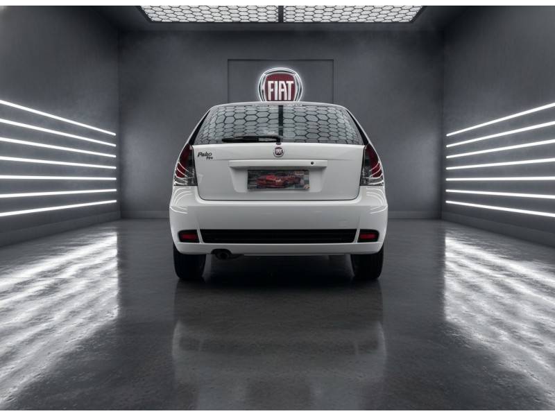 FIAT - PALIO - 2014/2015 - Branca - R$ 25.900,00