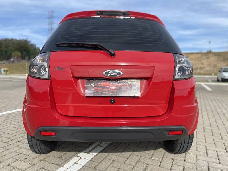 FORD - KA - 2012/2013 - Vermelha - R$ 29.900,00