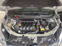 RENAULT - CAPTUR - 2019/2020 - Prata - R$ 77.900,00
