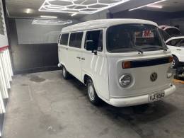 VOLKSWAGEN - KOMBI - 2004/2005 - Branca - R$ 29.900,00