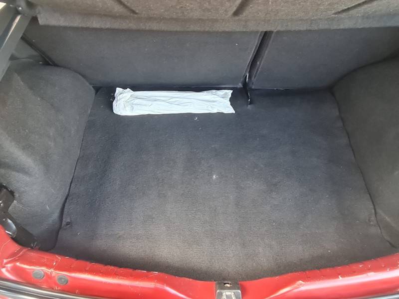 RENAULT - SANDERO - 2013/2014 - Vermelha - R$ 43.900,00