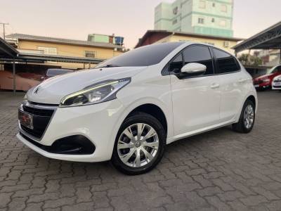 PEUGEOT - 208 - 2017/2018 - Branca - R$ 43.900,00