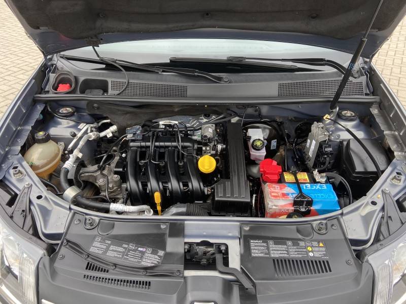 RENAULT - SANDERO - 2015/2015 - Cinza - R$ 36.900,00