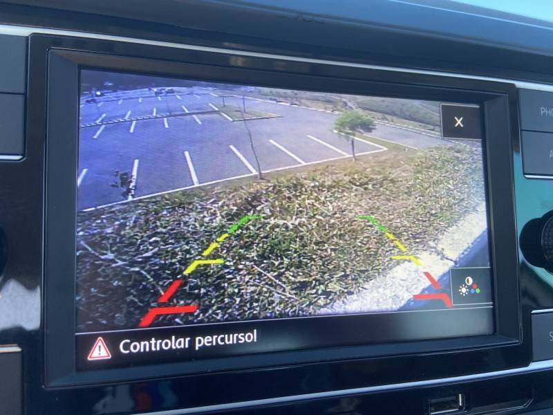 VOLKSWAGEN - POLO - 2018/2018 - Branca - R$ 59.900,00