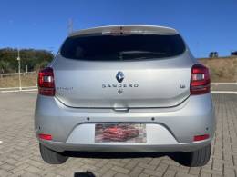 RENAULT - SANDERO - 2016/2017 - Prata - R$ 42.900,00