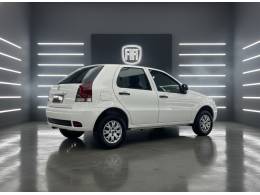 FIAT - PALIO - 2014/2015 - Branca - R$ 25.900,00