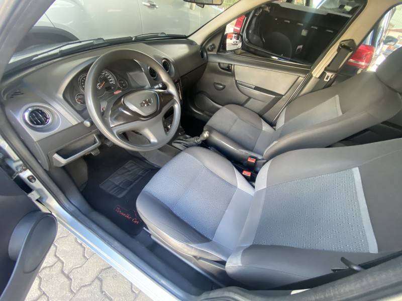 CHEVROLET - CELTA - 2012/2012 - Prata - R$ 33.900,00