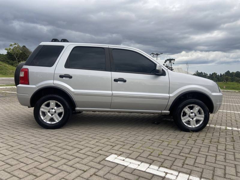 FORD - ECOSPORT - 2005/2006 - Prata - R$ 30.900,00