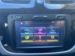 RENAULT - SANDERO - 2017/2018 - Branca - R$ 47.900,00