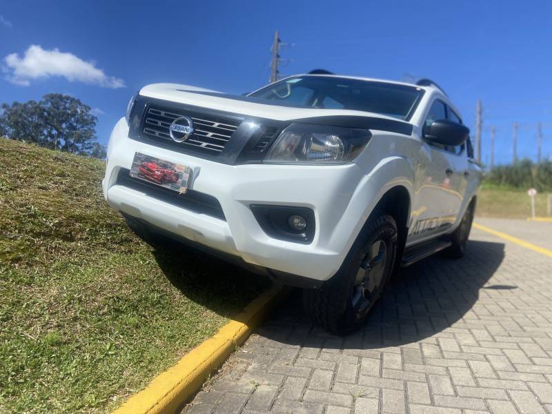 NISSAN - FRONTIER - 2019/2019 - Branca - R$ 129.900,00