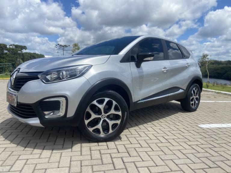 RENAULT - CAPTUR - 2019/2021 - Prata - R$ 69.900,00