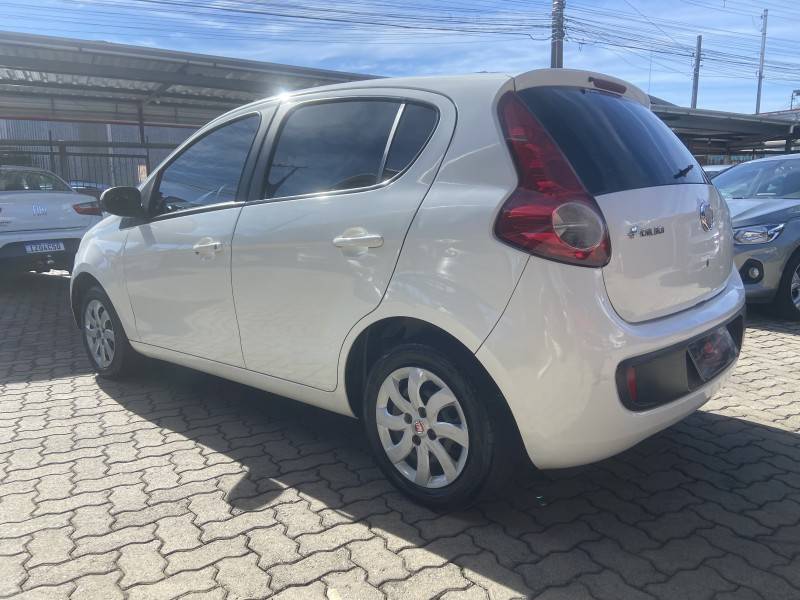 FIAT - PALIO - 2013/2013 - Branca - R$ 29.900,00