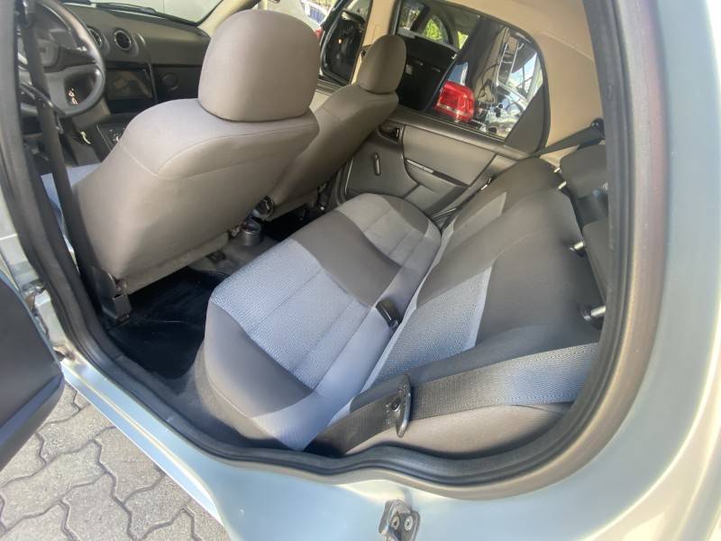 CHEVROLET - CELTA - 2012/2012 - Prata - R$ 33.900,00