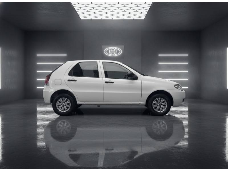 FIAT - PALIO - 2014/2015 - Branca - R$ 25.900,00