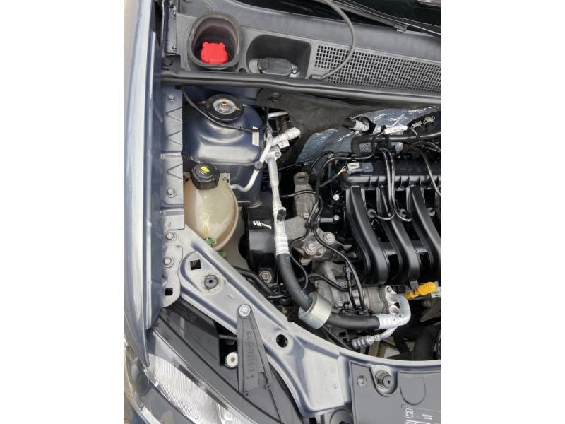 RENAULT - SANDERO - 2015/2015 - Cinza - R$ 36.900,00