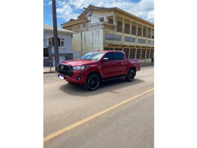 TOYOTA - HILUX - 2020/2021 - Vermelha - R$ 206.900,00