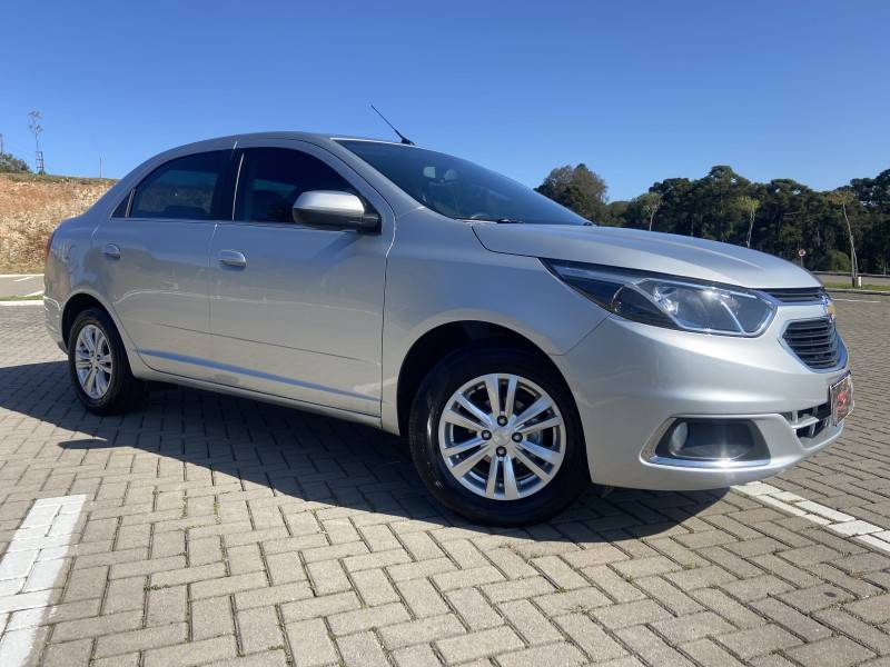 CHEVROLET - COBALT - 2018/2018 - Prata - R$ 62.900,00