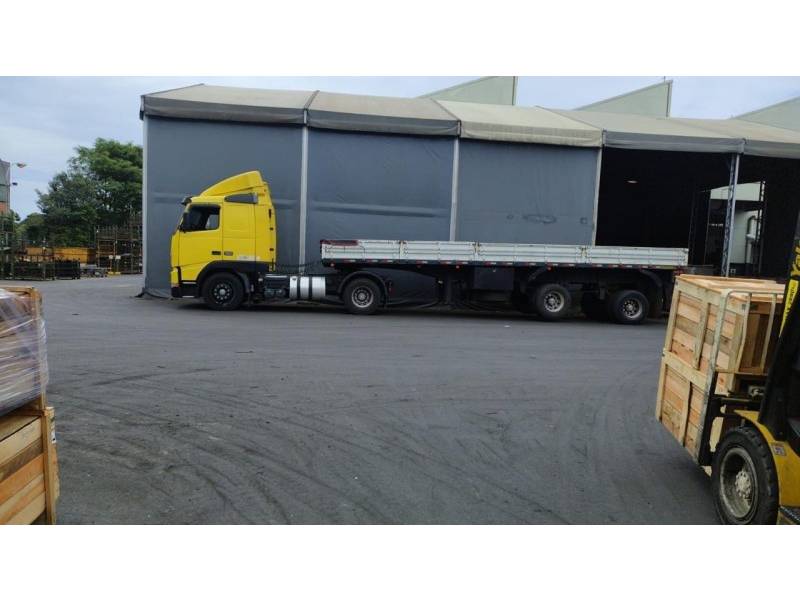 VOLVO - FH-12 - 2002/2002 - Amarela - R$ 249.900,00