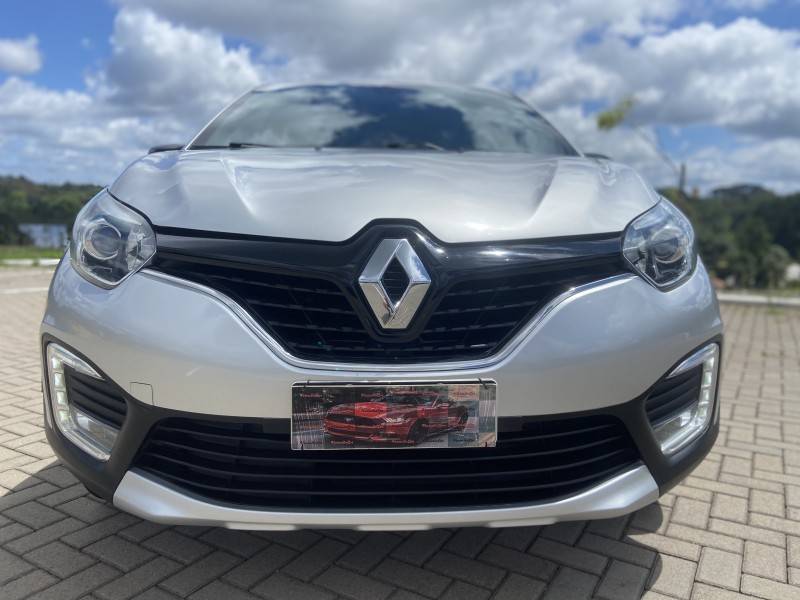 RENAULT - CAPTUR - 2019/2021 - Prata - R$ 69.900,00