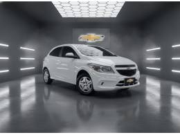 CHEVROLET - ONIX - 2014/2014 - Branca - R$ 36.900,00