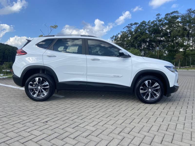 CHEVROLET - TRACKER - 2021/2021 - Branca - R$ 105.900,00