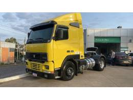 VOLVO - FH-12 - 2002/2002 - Amarela - R$ 249.900,00