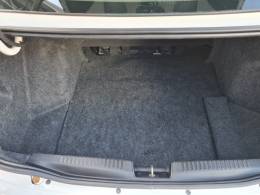 FIAT - SIENA - 2013/2014 - Branca - R$ 39.900,00