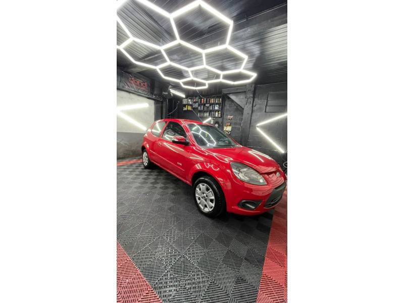 FORD - KA - 2012/2013 - Vermelha - R$ 29.900,00
