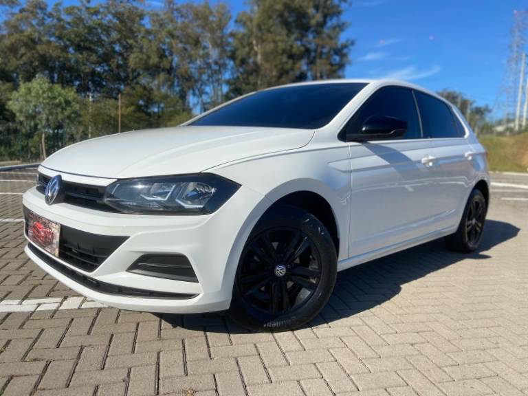 VOLKSWAGEN - POLO - 2017/2018 - Branca - R$ 59.900,00