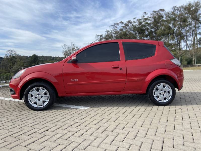FORD - KA - 2012/2013 - Vermelha - R$ 29.900,00