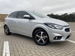 CHEVROLET - ONIX - 2017/2018 - Prata - R$ 65.900,00