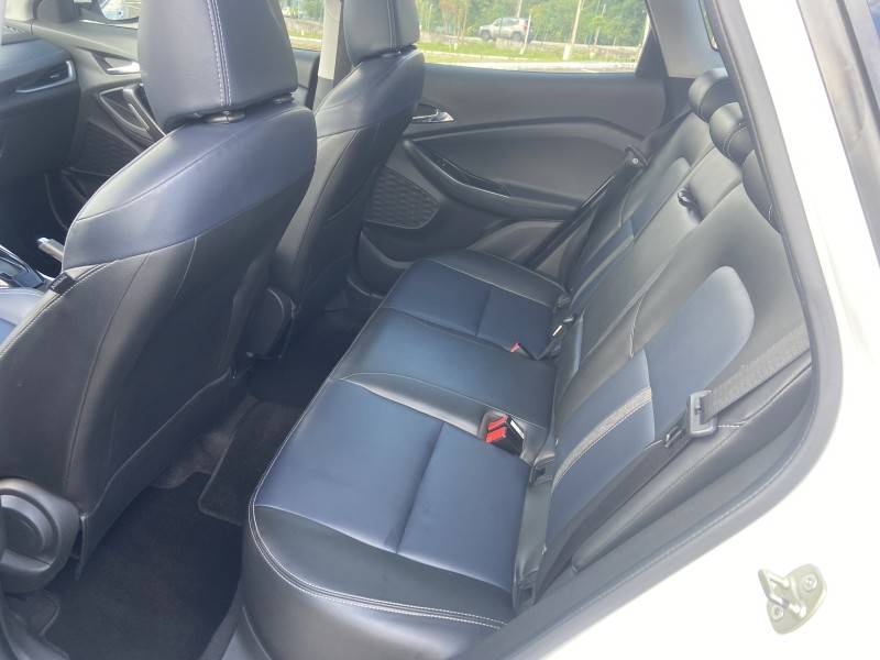 CHEVROLET - TRACKER - 2021/2021 - Branca - R$ 105.900,00