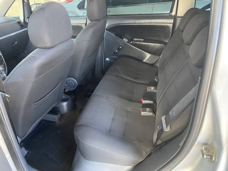 FIAT - IDEA - 2008/2008 - Prata - R$ 27.900,00
