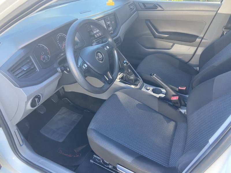 VOLKSWAGEN - POLO - 2018/2018 - Branca - R$ 65.900,00