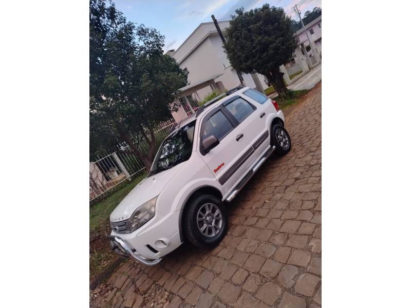FORD - ECOSPORT - 2010/2011 - Branca - R$ 42.900,00