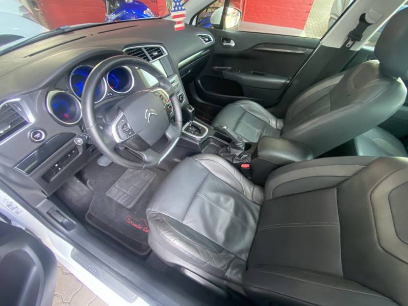 CITROËN - C4 LOUNGE - 2016/2017 - Branca - R$ 62.900,00