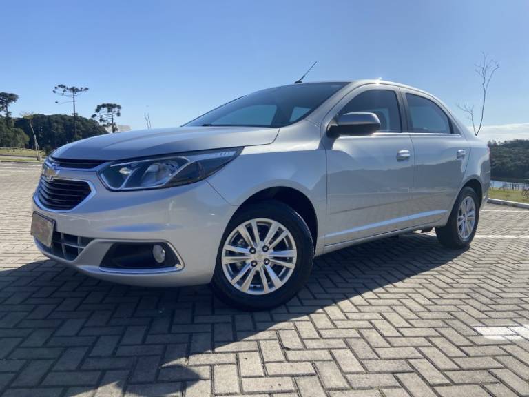 CHEVROLET - COBALT - 2018/2018 - Prata - R$ 62.900,00