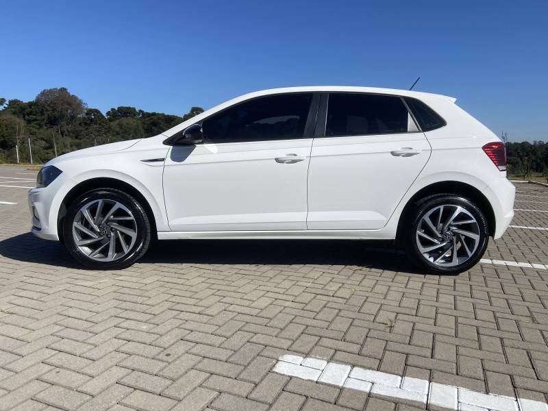 VOLKSWAGEN - POLO - 2018/2018 - Branca - R$ 59.900,00