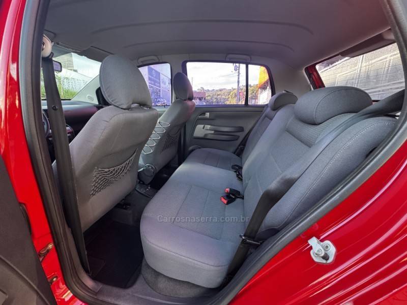 VOLKSWAGEN - CROSSFOX - 2009/2009 - Vermelha - R$ 35.900,00