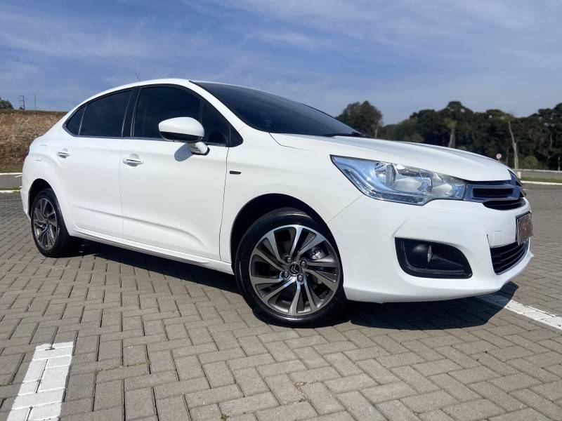 CITROËN - C4 LOUNGE - 2016/2017 - Branca - R$ 62.900,00