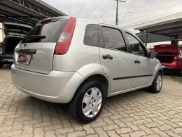 FORD - FIESTA - 2004/2004 - Prata - R$ 22.900,00