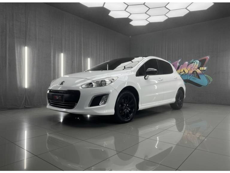 PEUGEOT - 308 - 2013/2014 - Branca - R$ 39.900,00